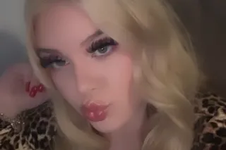 Green Eyed BlondeThickkkk Bombshell🫦🫧🍑🩷 - Image 1