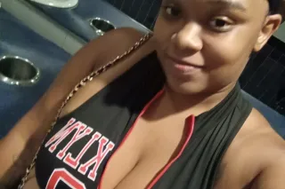 Come take a look in Pandora's ... - Image 1